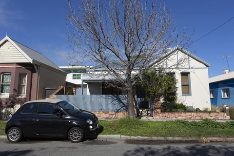 Sweetgum On Lefroy - Bet 4u 1