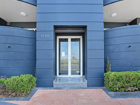 Sydney Airport Suites - Who Is Search 1