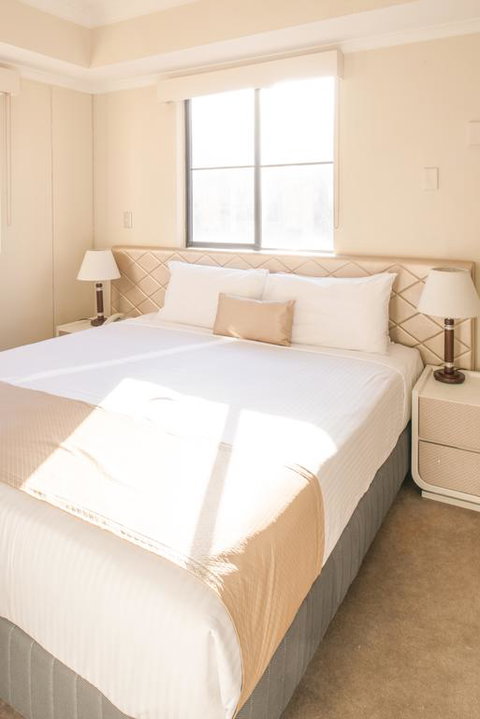 Sydney Hotel Harbour Suites - Lawyer Find 3