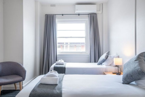 Sydney Junction Hotel - Lawyer Find 1