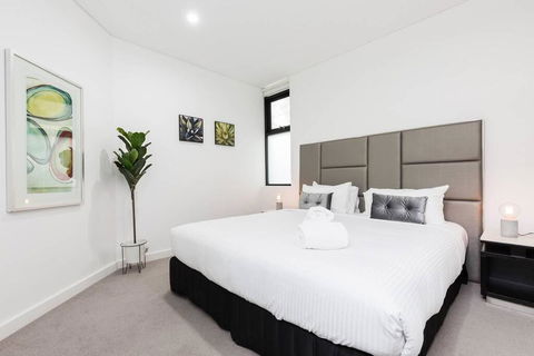 Sydney Townhouse With Parking And Deck - Bet 4u 1