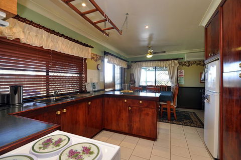 Talga Escape Rothbury With Pool And Views - Local Finder 1