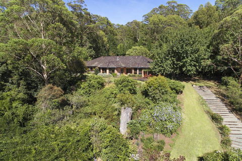 Taliesin - Beautiful 4 Bedroom Home With Amazing Views! - Bet 4u 2
