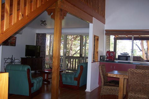 Tall Timbers At Youngs - Click Find 2