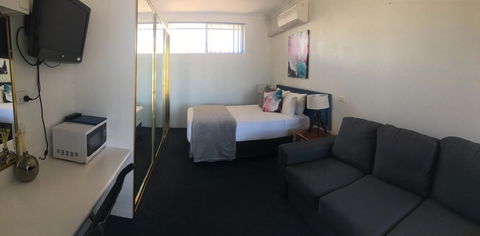 Tall Timbers Motel - Click Find 1
