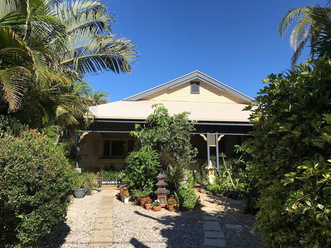 Tallow Beach Motel - Bridge Guide 2