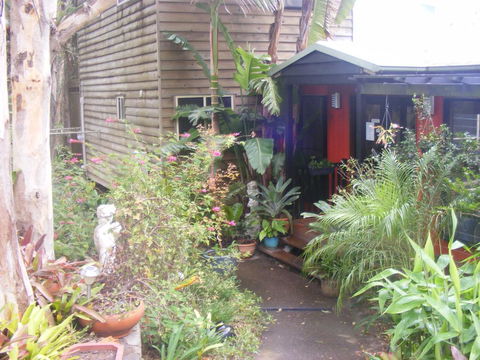 Tambaridge Bed & Breakfast - Click Find 3