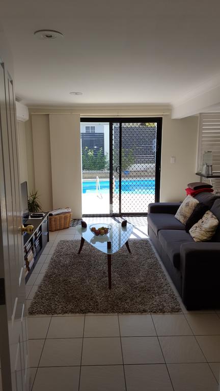 Tamworth Exclusive B&B - Click Find 3