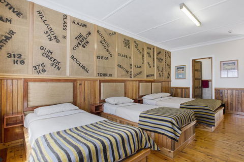 Tamworth Lodge Motel - Click Find 2
