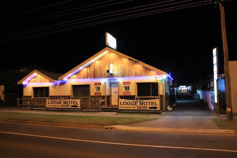 Tamworth Lodge Motel - Click Find 1