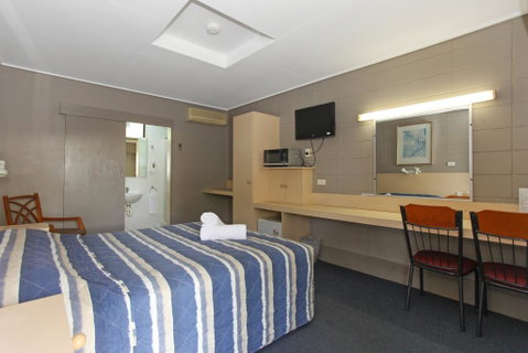 Tandara Hotel Motel - Click Find 3