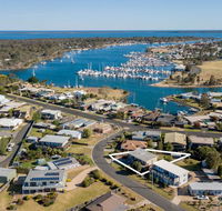 Tanjil - A stroll from the water in Paynesville - Click Find