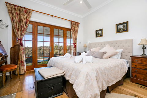 Taradale House Estate - Click Find 0