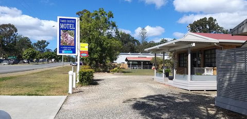 Taree Country Motel - Click Find 0