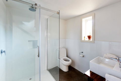 Tarndwarncoort - Farmer's Cottage - Local Finder 2