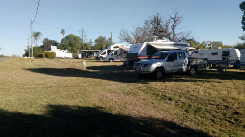 Taroom Caravan & Tourist Park - Click Find 1