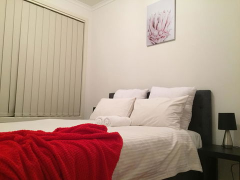 Tasha's Apartments On Kerry - Bridge Guide 0