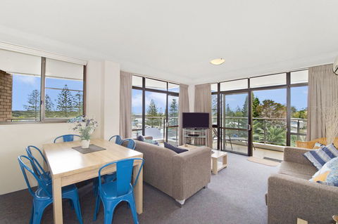 Tasman Towers 9, 3 Munster Street - DBD 2