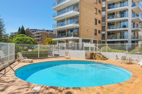 Tasman Towers 9, 3 Munster Street - DBD 1