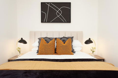Tasteful Modern Studio 2.3Km From City Centre - Bet 4u 1