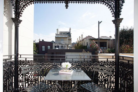 Tasteful Modern Studio 2.3Km From City Centre - Bet 4u 3