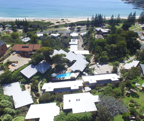 Tathra Beach House Holiday Apartments - Click Find 0