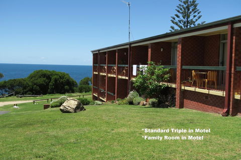 Tathra Hotel & Motel - Bet 4u 2