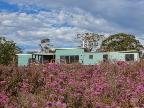 Tea Tree Hollow - 50 Percent Off Third Night On Weekend - Click Find 1