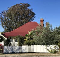 Tenterfield Historic c1895 Cottage - Click Find