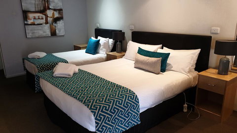 Tenterfield Tavern And Motor Inn - Bet 4u 3