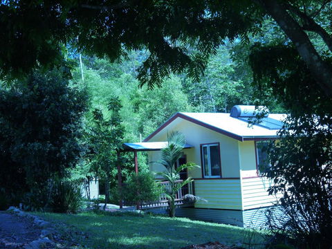 Teretre Cabins Nimbin - Click Find 1