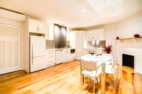 Terrace On York - Lawyer Find 1