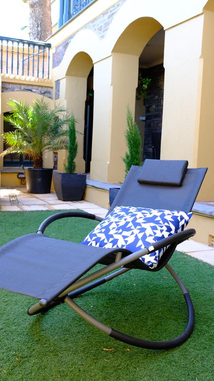 The 'Cloisters' Apartment At Albert Hall - Click Find 2
