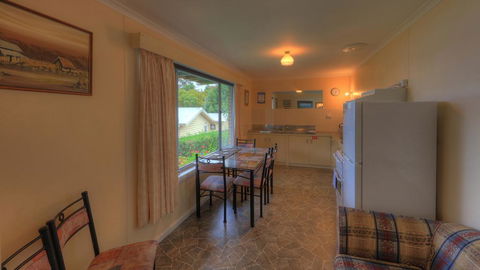 The 2C's Bed & Breakfast - Click Find 1