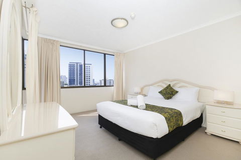 The Astor Apartments - Click Find 3