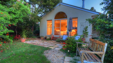 The Avenue At Montville Luxury Cottage - Clickz 0