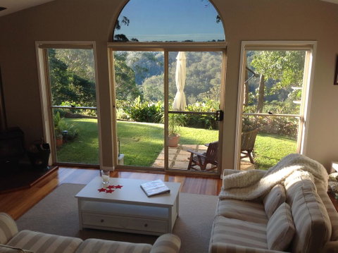 The Avenue At Montville Luxury Cottage - Clickz 2