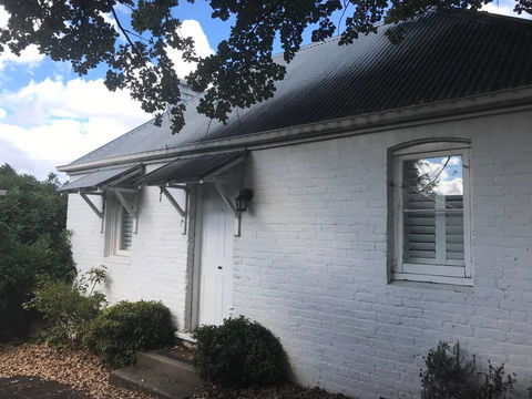 The Bakers Cottage - Click Find 2