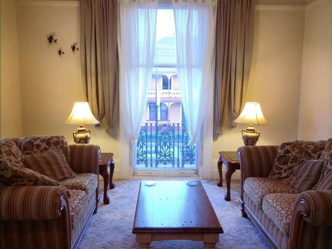 The Bank Guesthouse Glen Innes - Lawyer Find 3