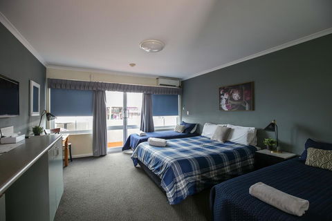 The Bayview Hotel - Local Finder 0