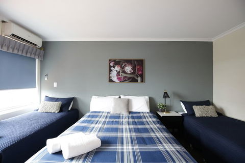 The Bayview Hotel - Local Finder 1