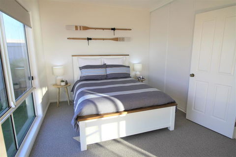 The Beach House - Point Turton - Click Find 2