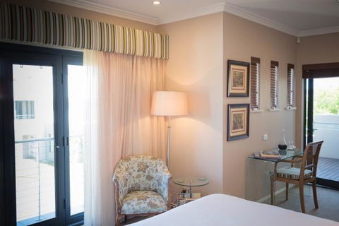 The Beach House At Bayside - Click Find 2