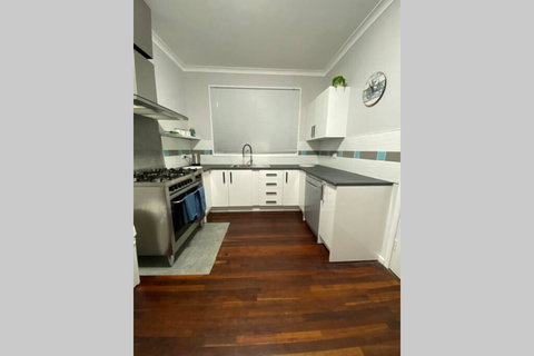 The Beach House Busselton - Bet 4u 2