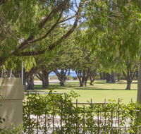 The Beach Retreat - Click Find