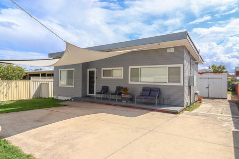 The Beach Shack - Click Find 0