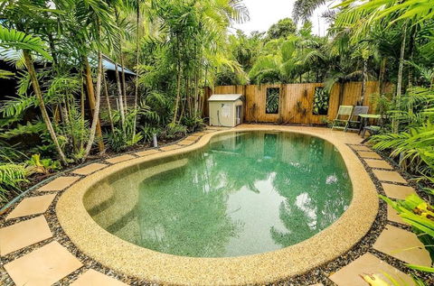The Beach Shack - Koda Beach Bungalow 1 - Click Find 1