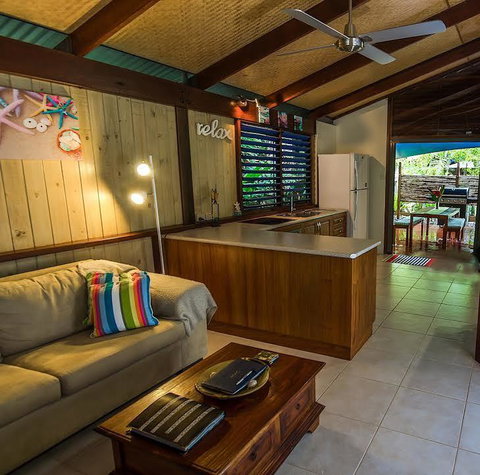 The Beach Shack - Koda Beach Bungalow 1 - Bet 4u 3