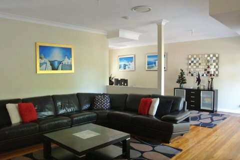 The Beach Townhouse - Bet 4u 3