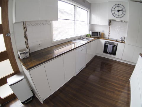 The Beardman Armidale - Bet 4u 3